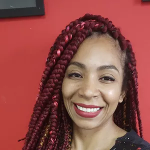 Imagem de capa para o Curso online Iniciando as Tranças 