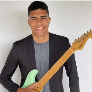 Imagem de capa para o Curso online IMPROVISANDO COM JONATHA GUITAR 