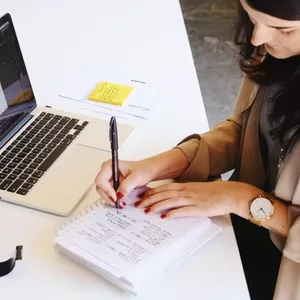 Imagen de portada para Curso online Branding Fácil para Emprendedoras Digitales