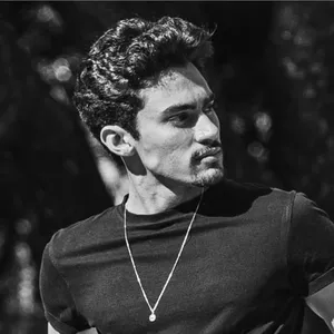 Imagem de capa para o Curso online Implementação de precificação feita pelo nosso especialista João