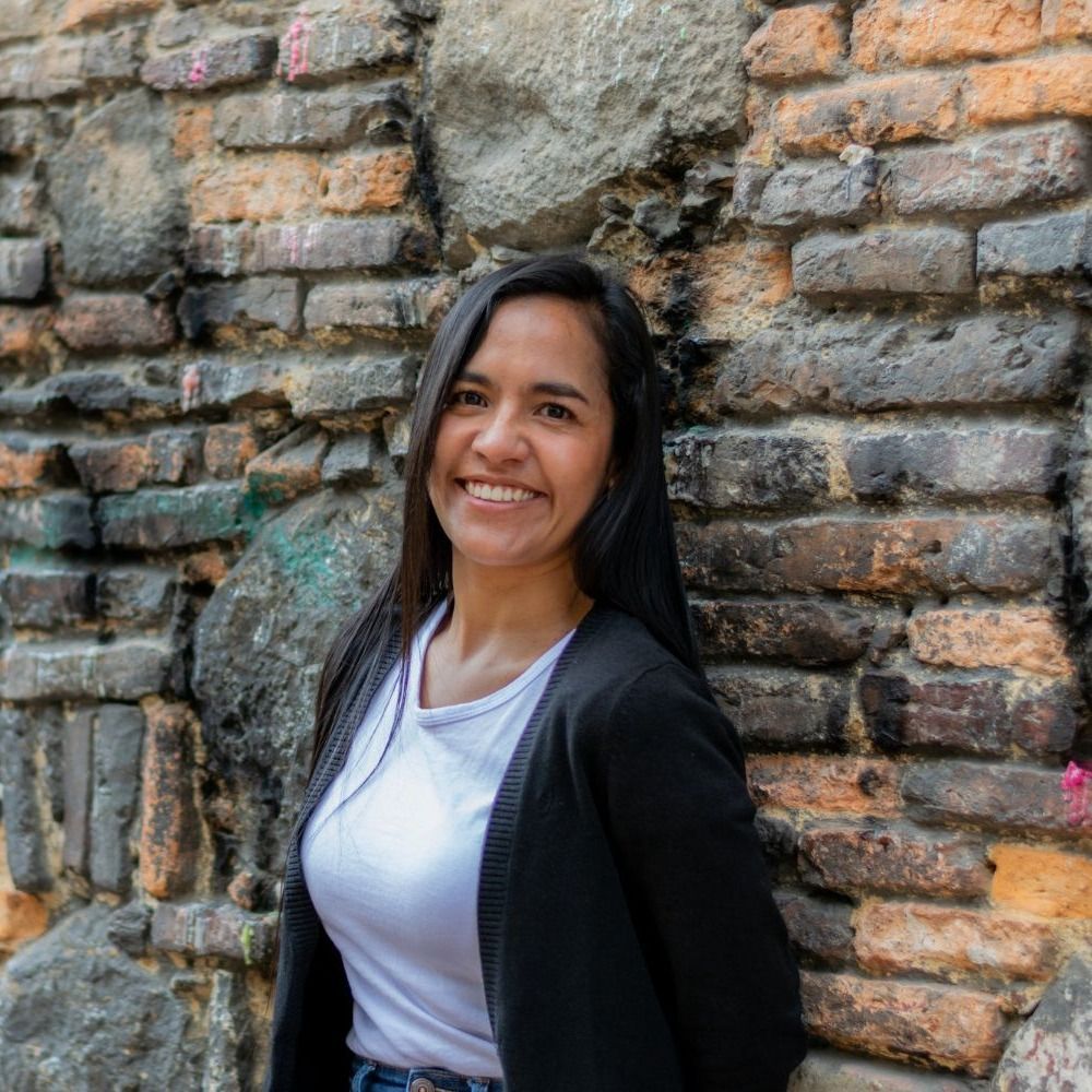 🔹 Carla M. – Emprendedora