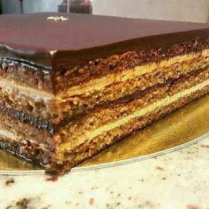 Imagem de capa para o Curso online Atelier de Confeitaria - Opéra