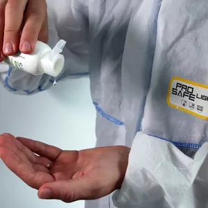 Imagen de portada para Ebook Confianza y amor propio a través de la limpieza personal