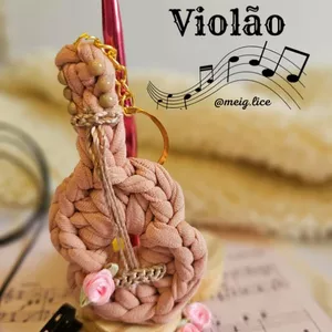 Imagem de capa para o Curso online Tutorial Chaveiro Violão