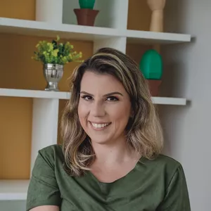 Imagem de capa para o Serviço online Orientação de Carreira com Débora Martins