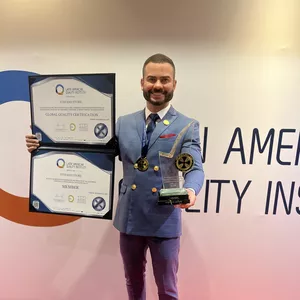 Imagem de capa para o Curso online Mentoria Adriano Stefano 