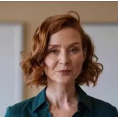 Renata - 42 anos