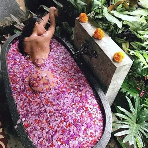 Imagem de capa para o Ebook Banhos Mágicos de Sedução e Atração