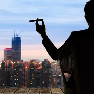 Imagem de capa para o Curso online Segredos do Mercado de Alto Padrão