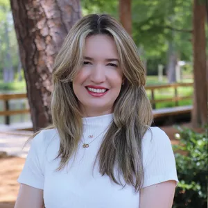 Imagem de capa para o Serviço online Consultoria Ingrid Cavalcante