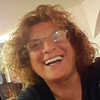 Adriana Flores Henao