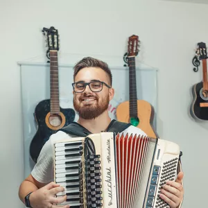 Imagem de capa para o Curso online Descomplica Teclas