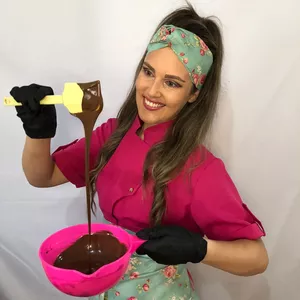 Imagem de capa para o Curso online Doces Gourmet com a Chef Inês Santos