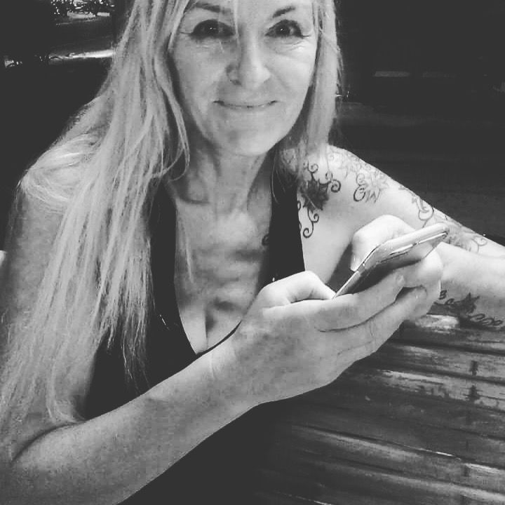 Elizabeth Shakti Kaloczi