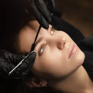 Imagem do curso Curso de Design de Sobrancelhas 