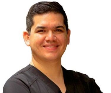 Dr. Juan Ceccarelli