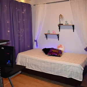 Imagen de portada para Curso online como emprender en el mundo del modelaje webcam