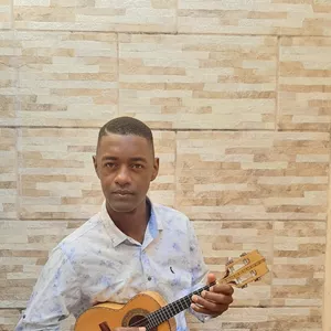 Imagem do curso Aulas de Cavaquinho  volume 1 (Básico)