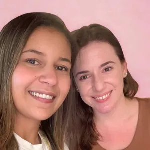 Imagem de capa para o Curso online Inglês para Crianças com Teacher Carol e Teacher Emily - 48 aulas