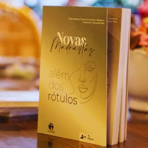 Imagem de capa para o Curso online Novas Madrastas Além dos Rótulos - Livro Físico 