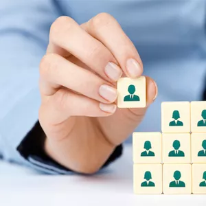 Imagem de capa para o Curso online Formação Especialista em Departamento Pessoal