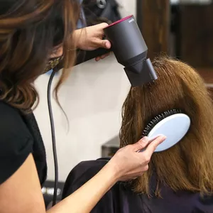 Imagem de Curso Online de Tratamento Capilar Profissional criado por ADRIELE PINHEIRO DA SILVA na hotmart