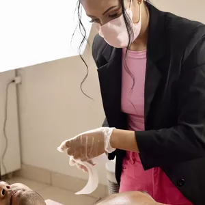 Imagem de capa para o Ebook 10 passos para você fidelizar clientes na área da depilação 