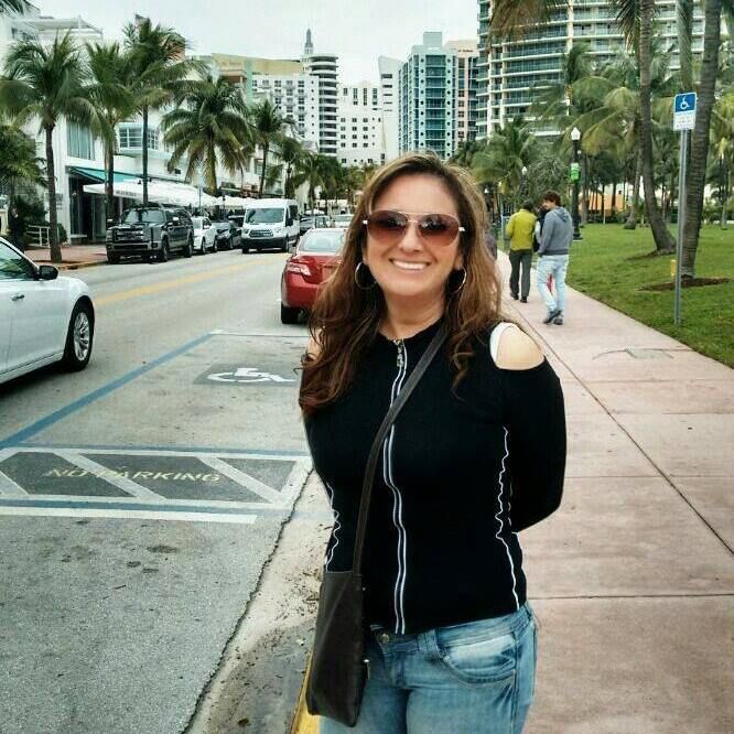 Sandra J Villamil T.