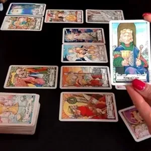 Image de couverture pour le Cours en ligne Explorez l'Avenir avec la Voyance en Île-de-France 🌟