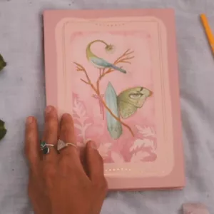 Imagem de capa para o Curso online Caderno e Aula de Escrita Intuitiva