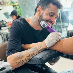 Imagem de Curso dos material básico de tatuagem para iniciantes  criado por Pedro Henrique na hotmart