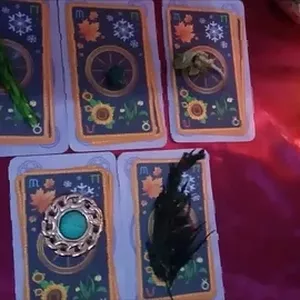 Imagen de portada para Curso online 👁️‍🗨️ Tarot 6 euros 30 minutos: Revela tu Destino a Bajo Costo! ☎️