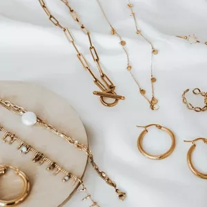 Imagem de capa para o Curso online Dropshipping de Semijoias