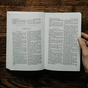 Imagem de capa para o Curso online Como fazer um sermão e um estudo bíblico