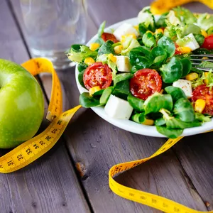 Imagem de capa para o Ebook 50 receitas com baixa ingestão calórica  