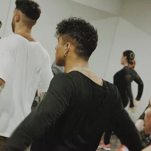 Imagen de portada para Curso online Clases de danza Urbana