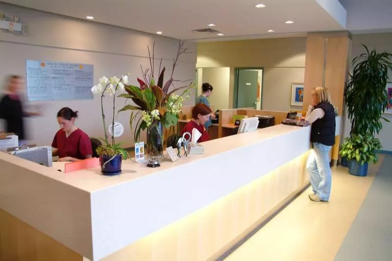 Recepcionista para Área de Saúde