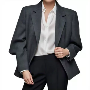 Cover image for Ebook Ten Looks for Success: 10 Feminine Styles to Rock Your First Job Interview