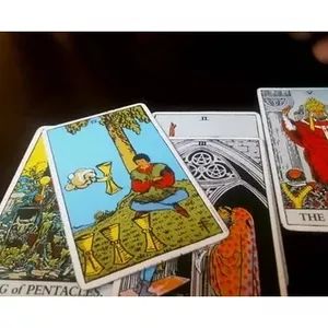 Imagen de portada para Curso online Consulta de tarot: videncia profesional y lectura energética 🔮✨