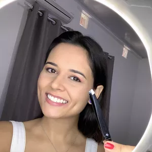 Imagem de capa para o Curso online Design de Sobrancelhas em casa - faça você mesma