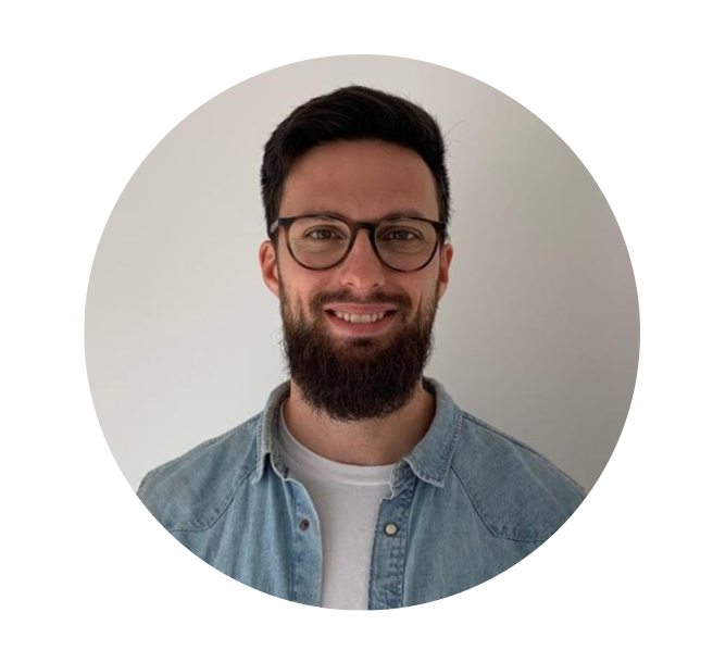 • Maximiliano Zaravika •