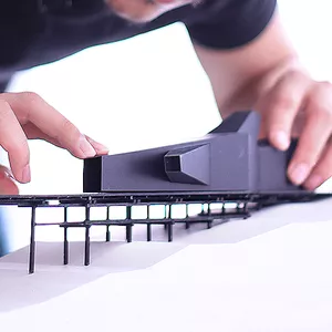 Imagem de capa para o Curso online Dominando Maquete Física