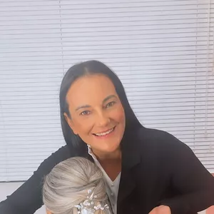 Imagem de capa para o Curso online Além do Penteado 