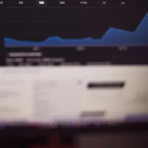 Imagem de capa para o Ebook Ferramenta Essencial para Gestão de Caixa de Pequenas Empresas