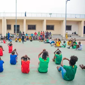 Imagem do curso Estratégias Lúdicas e Esportivas para o Desenvolvimento de Crianças com Necessidades Específicas com 61 jogos divertidos