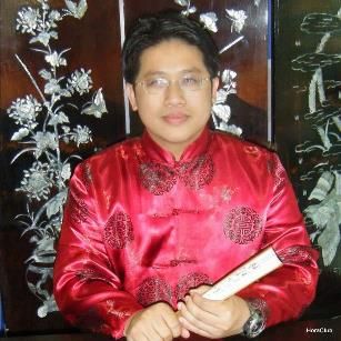 อ.อิสเรศ อนัคฆมนตรี