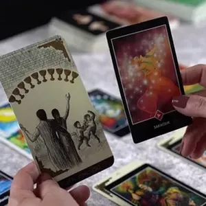 Imagen de portada para Curso online 🌟 Acuario Martes: Descubre tu Destino con Tarot 🌟