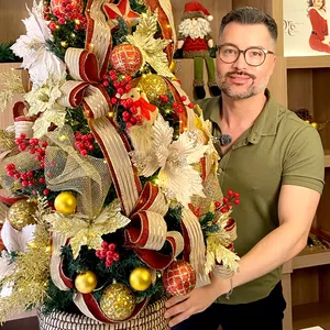 Imagem de capa para o Curso online Como montar Árvores de Natal deslumbrantes
