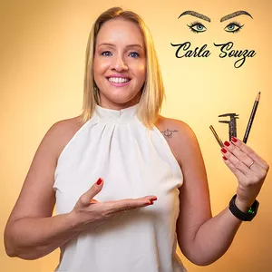Imagem do curso Curso de Design de Sobrancelhas com Linha - Carla Souza