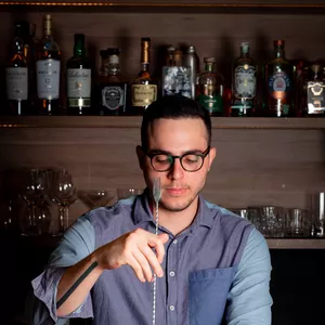 Imagem de capa para o Curso online Escola de Bartenders - Mentoria 